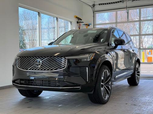 Onyx Black Metallic 2026 Volvo XC90 Plus, B5 AWD Gas (mild hybrid), Gasoline, Bright, 7 Seats