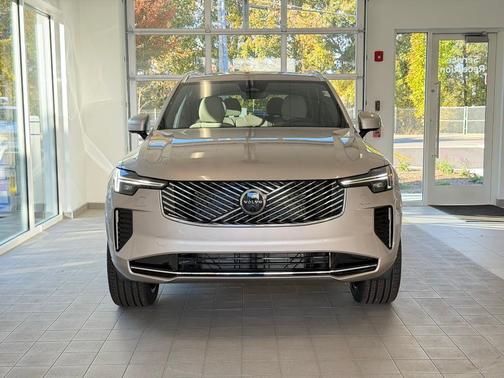 2026 Volvo XC90 B5 Plus 7-Seater