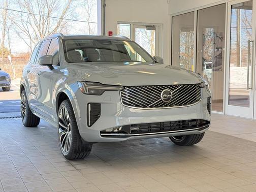 Vapour Grey Metallic 2026 Volvo XC90 Plus, B6 AWD Gas (mild hybrid), Gasoline, Bright, 7 Seats