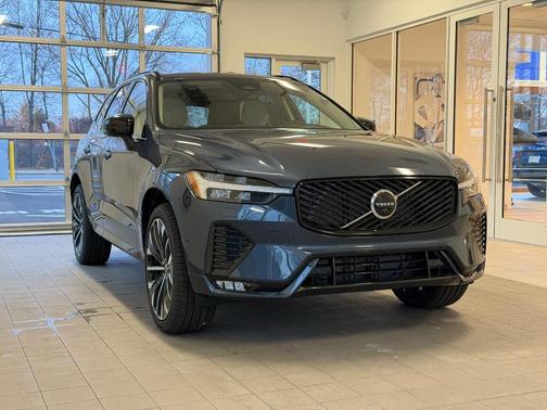 2026 Volvo XC60 B5 Ultra