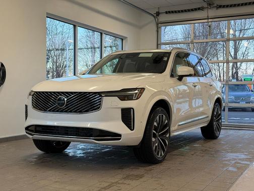 2026 Volvo XC90 B6 Ultra 7-Seater