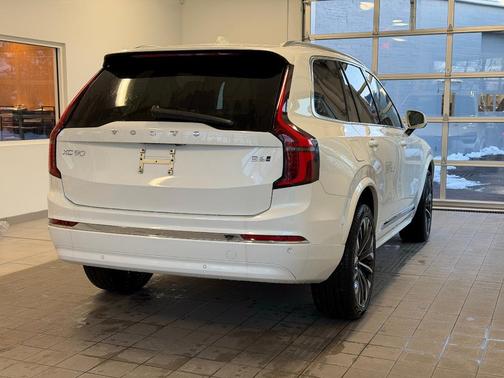 2026 Volvo XC90 B6 Ultra 7-Seater