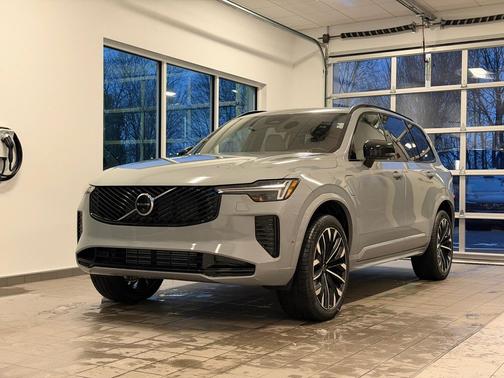 Vapour Grey Metallic 2026 Volvo XC90 Plug-In Hybrid Ultra Dark Theme, T8 AWD, Electric/Gasoline, 7 Seats