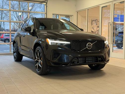 2026 Volvo XC60 Plug-In Hybrid T8 Polestar Engineered