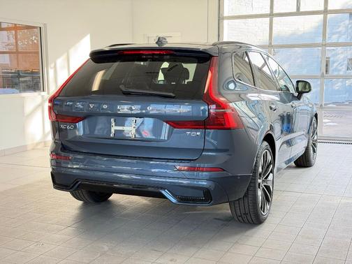 2026 Volvo XC60 Plug-In Hybrid T8 Ultra