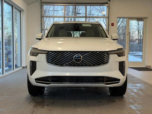 Crystal White Pearl 2026 Volvo XC90 Ultra, B6 AWD Gas (mild hybrid), Gasoline, Bright, 7 Seats