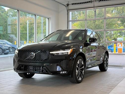 2026 Volvo XC60 B5 Plus