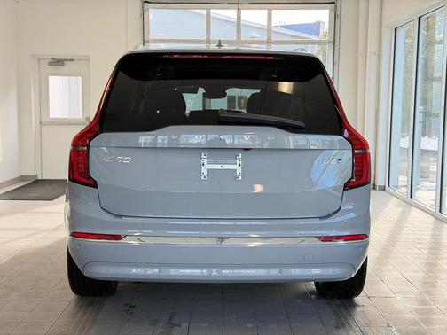 Vapour Grey Metallic 2026 Volvo XC90 Plus, B6 AWD Gas (mild hybrid), Gasoline, Bright, 7 Seats