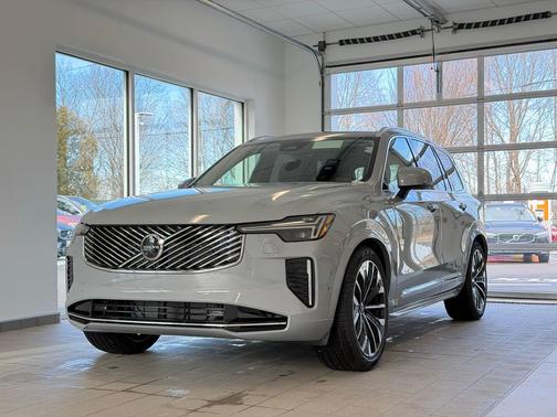 Vapour Grey Metallic 2026 Volvo XC90 Plus, B6 AWD Gas (mild hybrid), Gasoline, Bright, 7 Seats