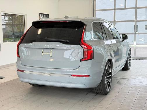 Vapour Grey 2026 Volvo XC90 Plus, B6 AWD Gas (mild hybrid), Gasoline, Bright, 7 Seats