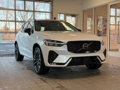 2026 Volvo XC60 B5 Ultra
