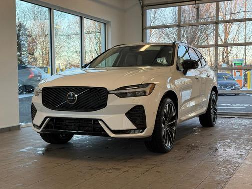 2026 Volvo XC60 B5 Ultra