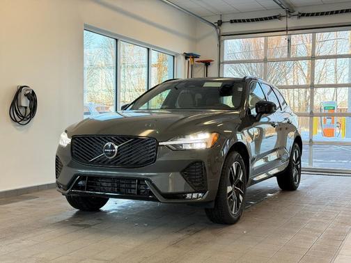 2026 Volvo XC60 B5 Plus