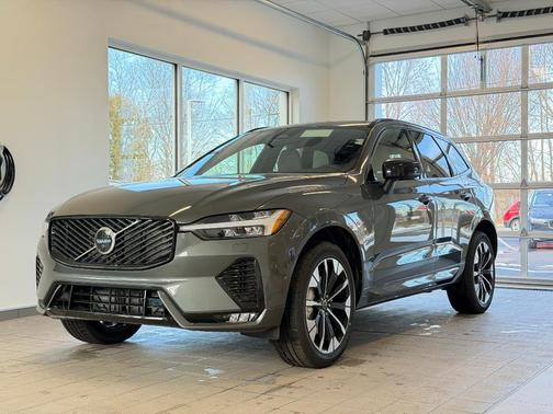 2026 Volvo XC60 B5 Plus