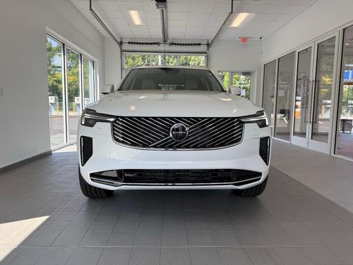 2026 Volvo XC90 B6 Ultra 7-Seater