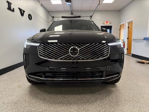 2026 Volvo XC90 B6 Ultra 7-Seater