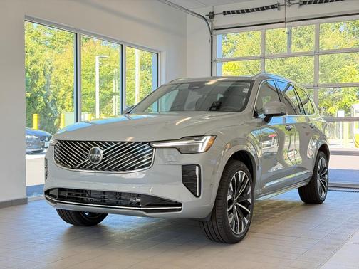 2026 Volvo XC90 B6 Plus 7-Seater