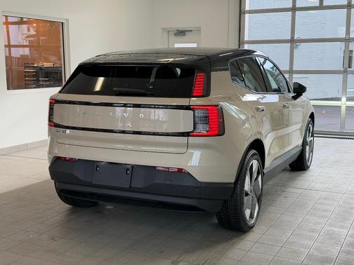 2026 Volvo EX30 Twin Motor Plus