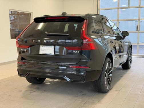 2026 Volvo XC60 Plug-In Hybrid T8 Ultra