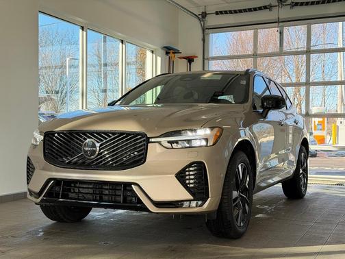 2026 Volvo XC60 B5 Plus