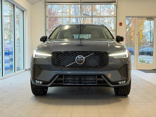 Denim Blue Metallic 2026 Volvo XC60 B5 Ultra