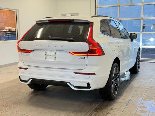 2026 Volvo XC60 B5 Ultra