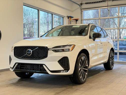 2026 Volvo XC60 B5 Ultra