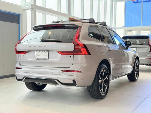 2026 Volvo XC60 B5 Core