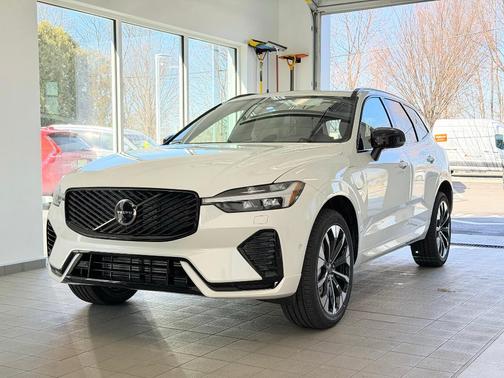 Crystal White 2026 Volvo XC60 Plug-In Hybrid T8 Plus