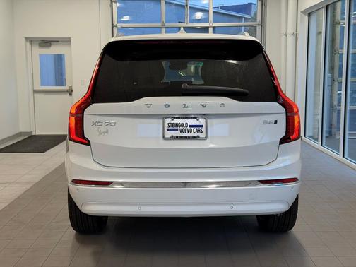 2026 Volvo XC90 B6 Ultra 7-Seater