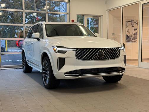 2026 Volvo XC90 B6 Ultra 7-Seater