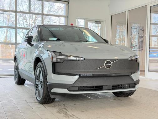 2026 Volvo EX30 TWIN MOTOR CROSS COUNTRY ULTRA