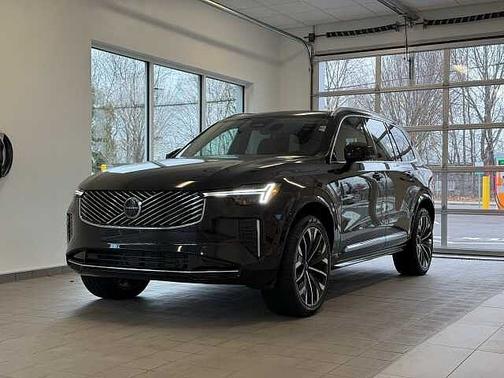 2025 Volvo XC90 Plus