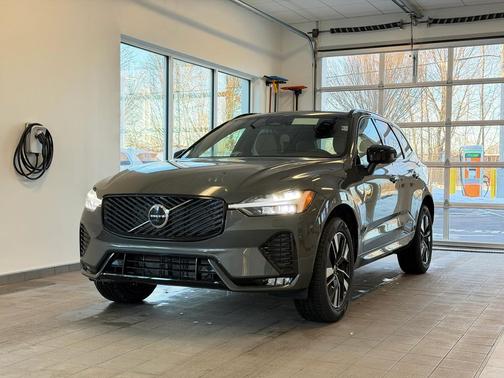 Forest Lake 2026 Volvo XC60 B5 Plus