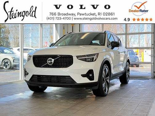 2025 Volvo XC40 Plus