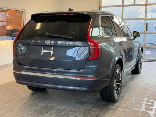 2026 Volvo XC90 Plug-In Hybrid T8 Ultra 7-Seater