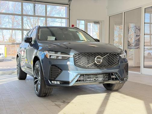 2026 Volvo XC60 B5 Ultra