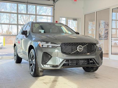 2026 Volvo XC60 B5 Plus