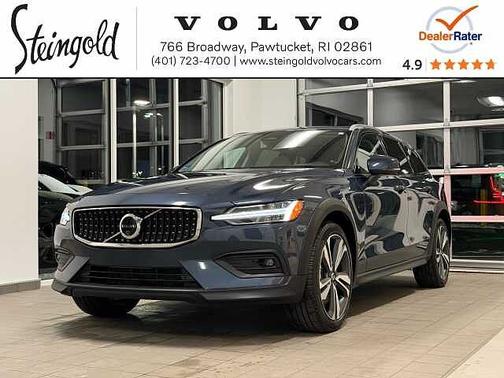 2025 Volvo V60 Cross Country Plus