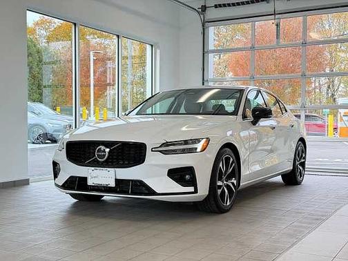 2025 Volvo S60 Core