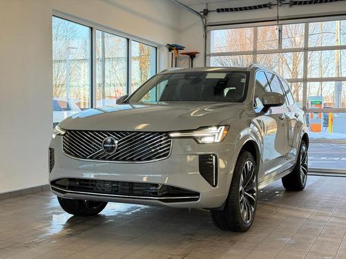 Vapour Grey Metallic 2026 Volvo XC90 Plus, B6 AWD Gas (mild hybrid), Gasoline, Bright, 7 Seats