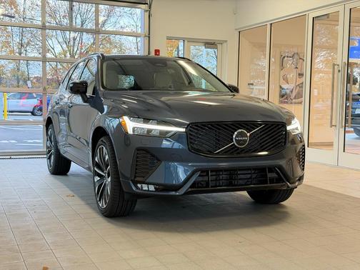 2026 Volvo XC60 B5 Ultra