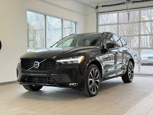 2025 Volvo XC60 Plus
