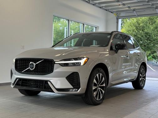 2025 Volvo XC60 B5 AWD Plus