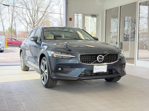Denim Blue 2025 Volvo V60 Cross Country Plus, B5 AWD Gas (mild hybrid)