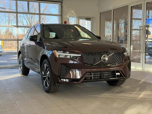 2026 Volvo XC60 B5 Plus