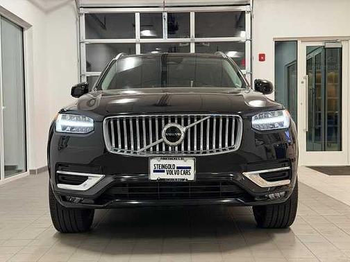 2025 Volvo XC90 Core