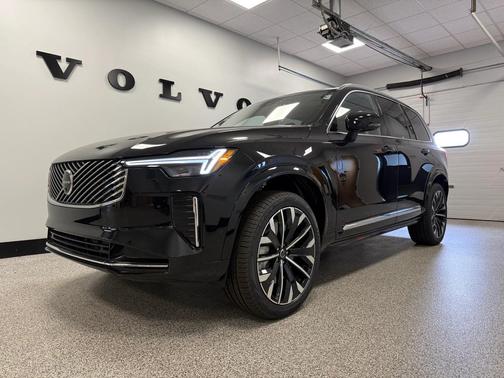 Onyx Black Metallic 2026 Volvo XC90 Ultra, B6 AWD Gas (mild hybrid), Gasoline, Bright, 7 Seats
