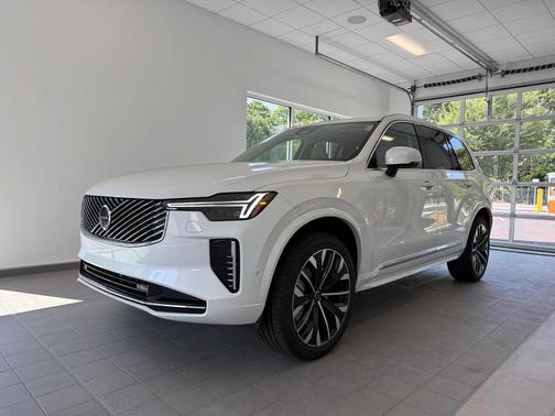 Crystal White Pearl 2026 Volvo XC90 Ultra, B6 AWD Gas (mild hybrid), Gasoline, Bright, 7 Seats
