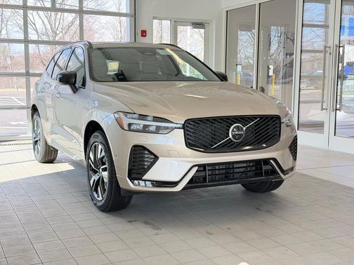 Bright Dusk Metallic 2026 Volvo XC60 B5 Plus